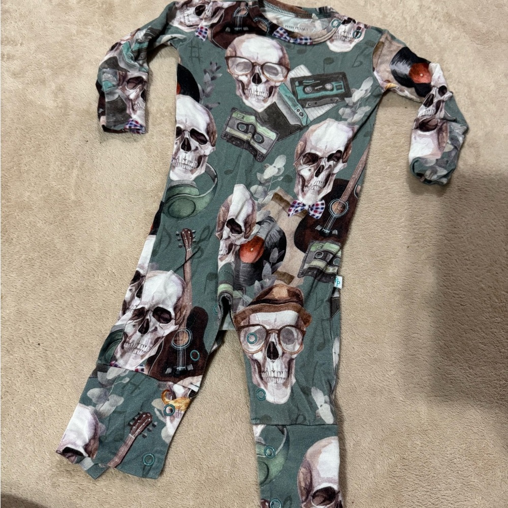 Posh Peanut Green Skull Print
